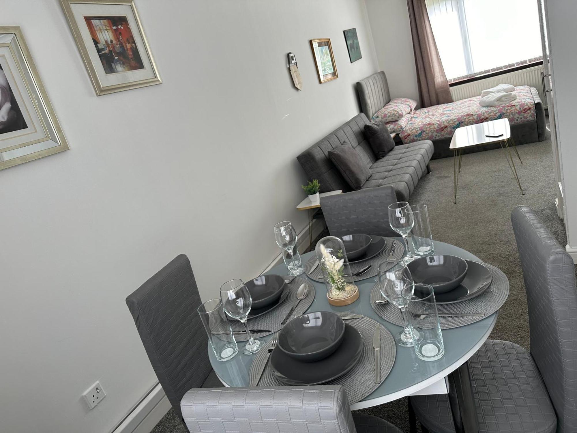 Lovely 3 Bedroom House Close To City Centre Peterlee Exterior photo